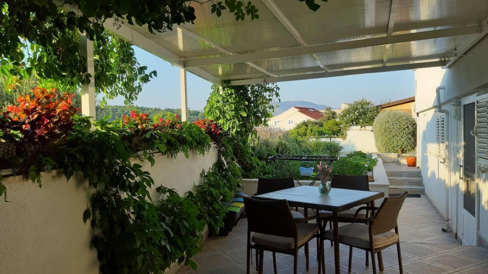 Studio Apartman Kornelija Lumbarda Exterior foto